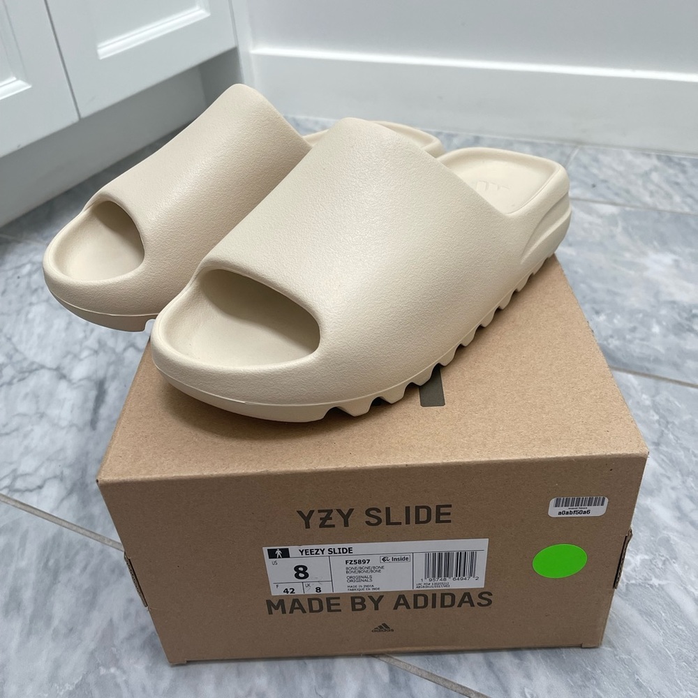 Adidas Yeezy Slide (BONE)